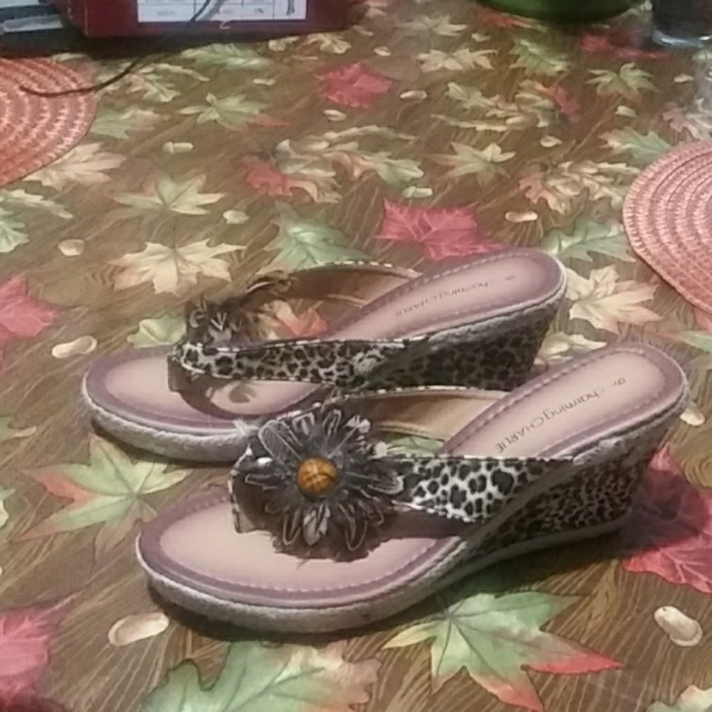 Summer wedges